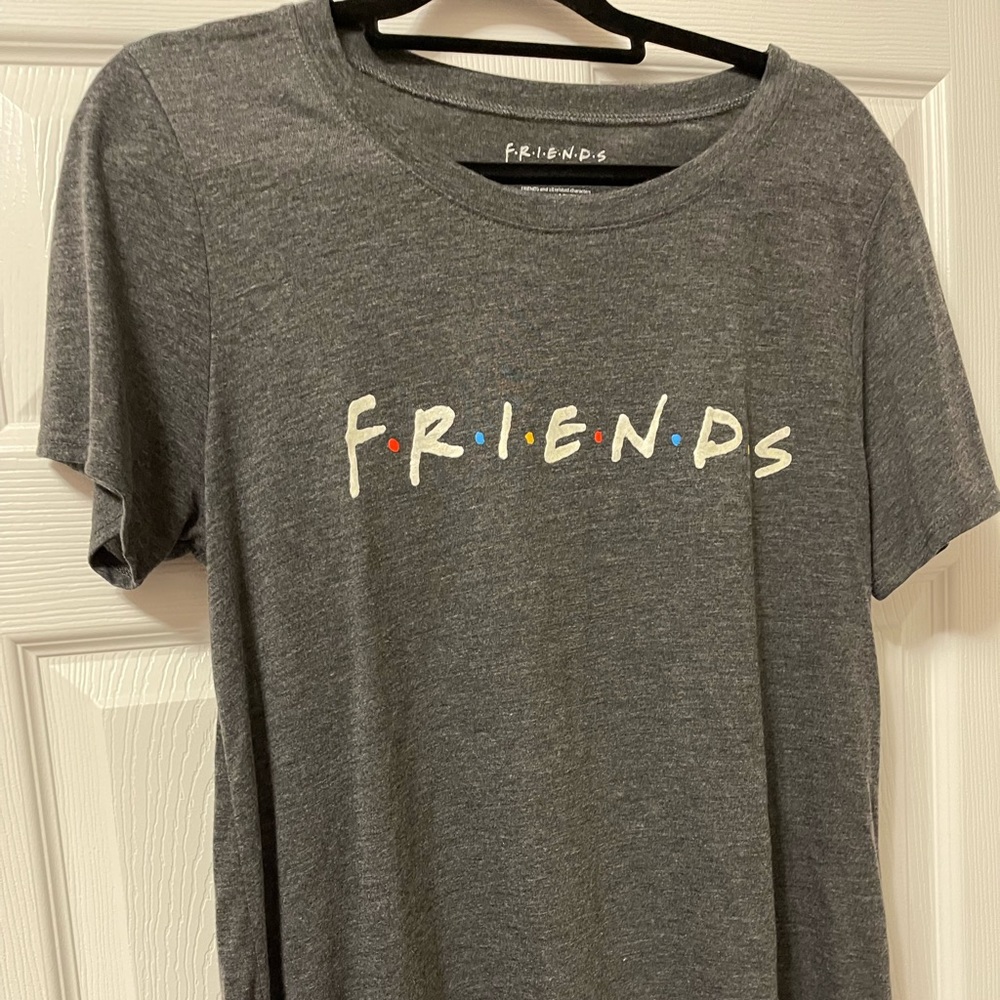 Friends shirt  XXL